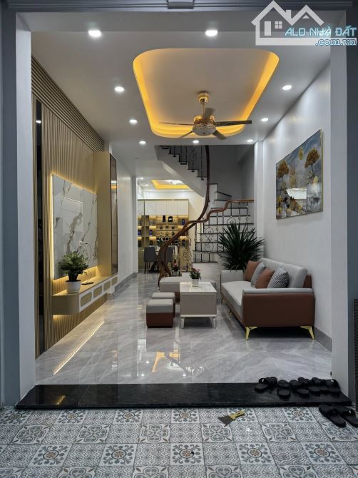 BÁN NHÀ  KHƯƠNG HẠ - GARA Ô TÔ - KINH DOANH ĐỈNH - NỘI THẤT XA HOA - 1