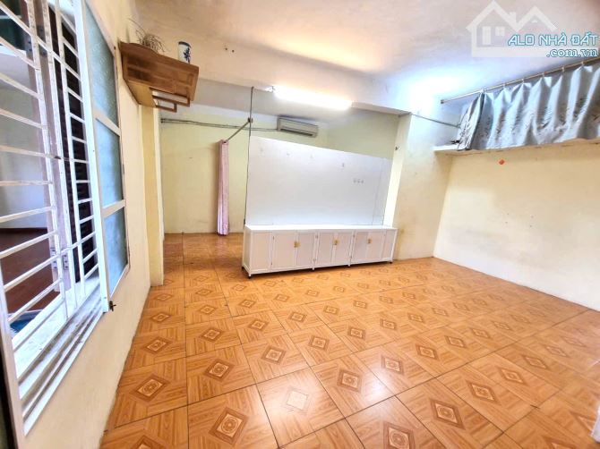BÁN NHÀ TẬP THỂ HÀ ĐÔNG – SỔ ĐỎ 43M² – DÙNG GẦN 75M² – GIÁ 3.4 TỶ - 1
