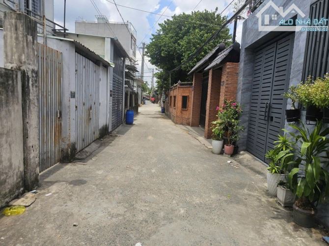 NGỘP!!! Bán gấp lô đất kế bên TTYT Dĩ an- Phù hợp đầu tư, kinh doanh mua bán - 1