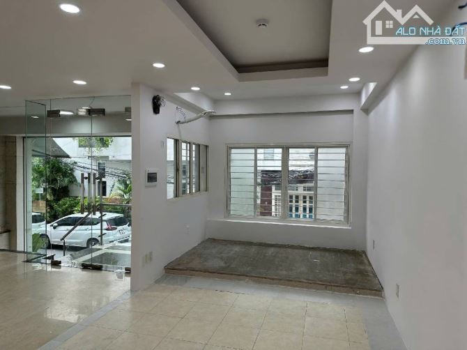 Bán Nhà Khu Phan Xích Long - Phú Nhuận - 7 Tầng - Ngang 8M - 130M2 - 55Tỉ - 1