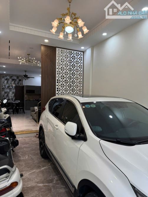 Bán rẻ nhà xinh 4 x 15m 1 trệt 2 lầu Huyền Quang Quận 1 TP.HCM - 1
