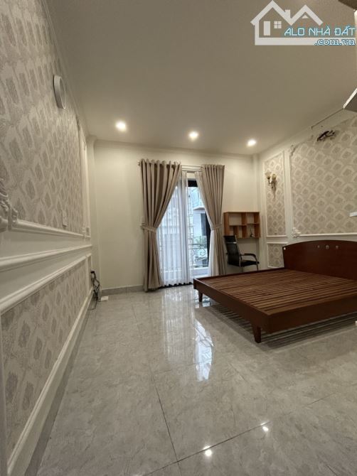 NHÀ ĐẸP 5 TẦNG - 4M*15M - ĐƯỜNG PHẠM VĂN CHIÊU - KHU VIP GÒ VẤP - 8,3 TL - 1