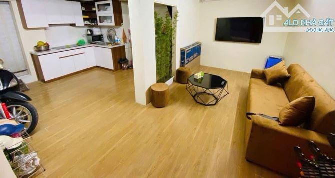 BÁN NHÀ TRUNG KÍNH YÊN HÒA CẦU GIẤY – LÔ GÓC, Ô TÔ TRÁNH, MẶT TIỀN 6.2M – GIÁ CHỈ 12 TỶ - 1