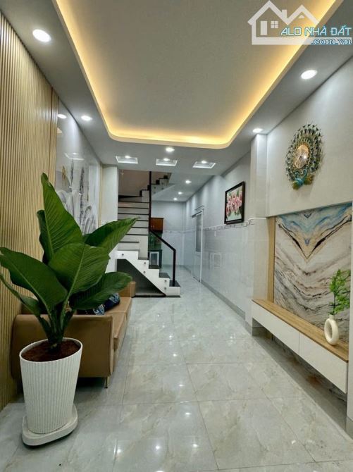 BÁN NHÀ 2 TẦNG - TỈNH LỘ 10 - CẠNH CHỢ PHÚ LÂM - 36M2 - 2 TẦNG - 4,2 TỶ - 1