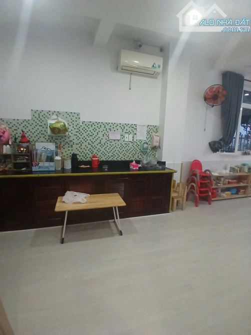 BÁN BIỆT THỰ SÂN VƯỜN ĐƯỜNG SỐ 50 Q6 (8X16) 2 TẤM. CHỈ 16,5 TỶ - 1