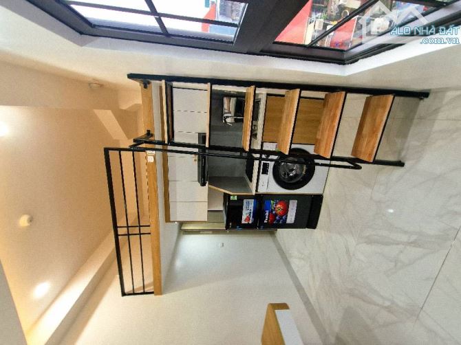 TOÀ NHÀ CCMN HOÀNG ĐẠO THÀNH KHƯƠNG ĐÌNH LÔ GÓC Ô TÔ ĐỖ CỬA 80m 8 TẦNG MỚI TINH - 1