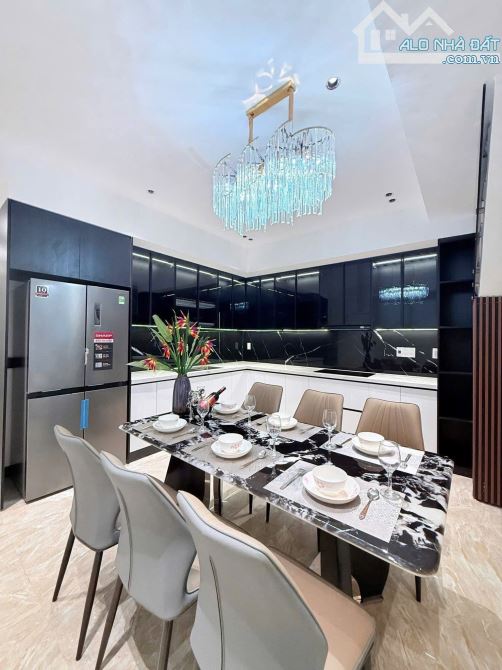OTO tránh, lô góc, nhà đẹp phố Trạm, Long Biên 50m2 x 5Tầng Nhỉnh 10tỷ có thương lượng - 1