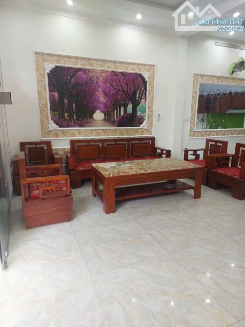Bán nhà 3 tầng rất mới ngõ đường Trần Quang Khải tp Nam Định - 1