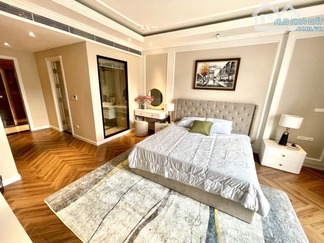 Nhà đẹp long biên gara ô tô nội thất đỉnh 8 tầng nhỉnh 18 tỷ có tl - 1