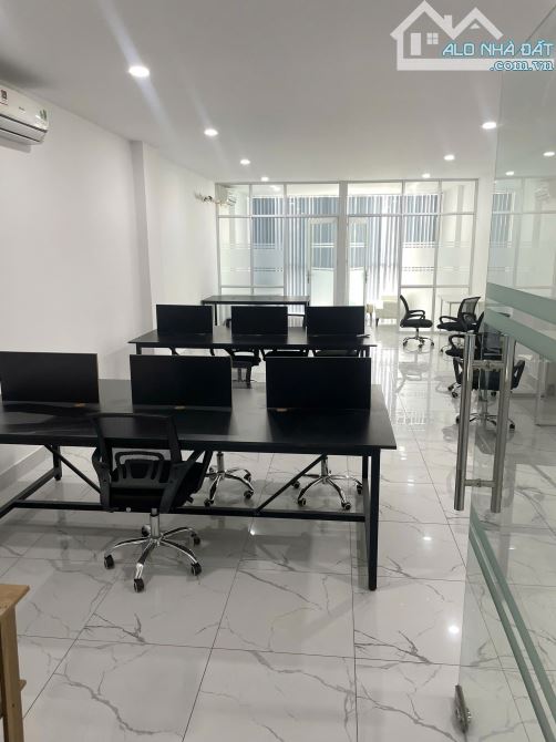 Cho Thuê Văn Phòng Đường Thân Nhân Trung Phường 13 Quận Tân Bình DT 80m2 giá 18 triệu - 1