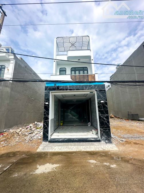 CHỦ GỞI BÁN NHÀ 1 TRỆT 1 LẦU (HOÀN CÔNG) NGAY CHỢ ĐỒN THUỘC P. BỬU HOÀ. GIÁ CHỈ 3,8 TỶ - 1