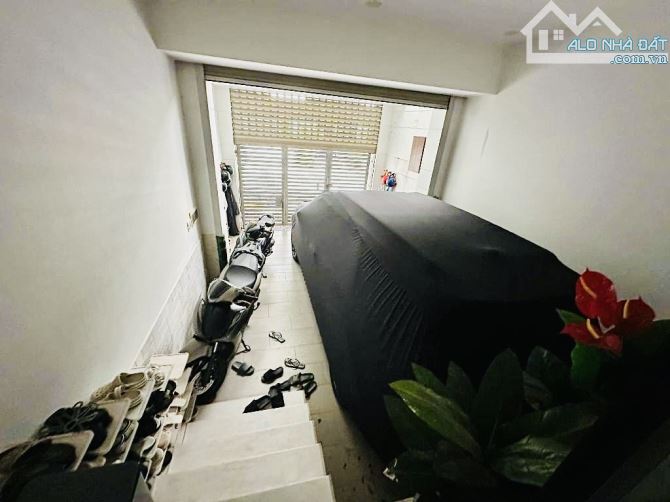 Mặt tiền khu Bình Phú - 4 tầng - 4x17m - 5PN - Đường nhựa đẹp - Nội thất xịn - 1