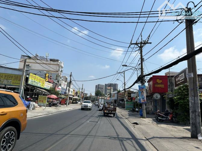 Bán nhà mặt tiền kinh doanh đường Kha Vạn Cân, Linh Tây Thủ Đức ( 5.5 x 24 ). - 1