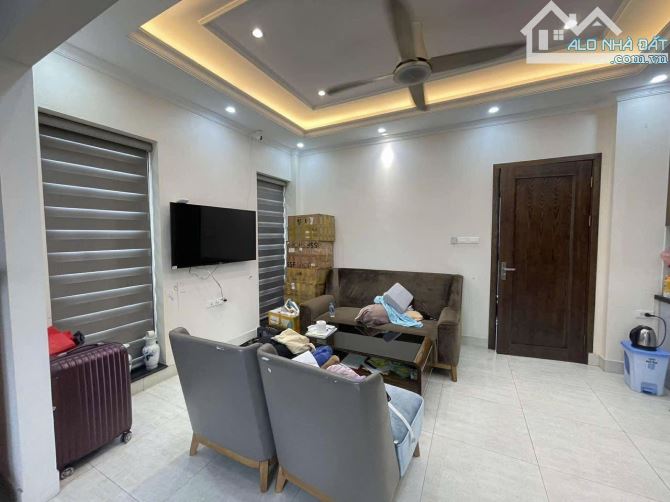 Nhà đẹp sang sịn gần Times City 57m2 giá 10 tỷ. - 1