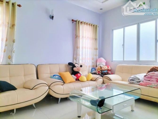 Bán nhà lô góc hẻm 8m Lạc Long Quân, gần CHợ Vải Tân Bình, 6,8x17,5m, 3 Tâng, 13,8 tỷ. - 1