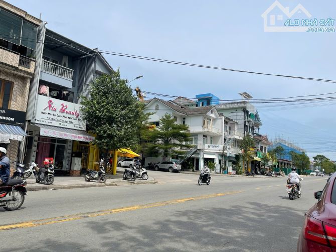 Nhà Cấp 4 kiệt ô tô 16 chỗ tránh nhau  đường Hồ Đắc Di - Giá chỉ 1,890 Triệu - 1