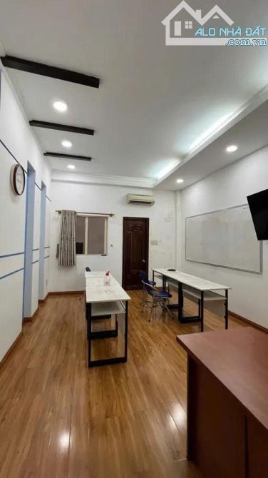 Bán nhà Cống Quỳnh 75.6m² 4 tầng – 19.5 tỷ – Hẻm xe hơi, Kinh doanh tốt, Q1 - 1
