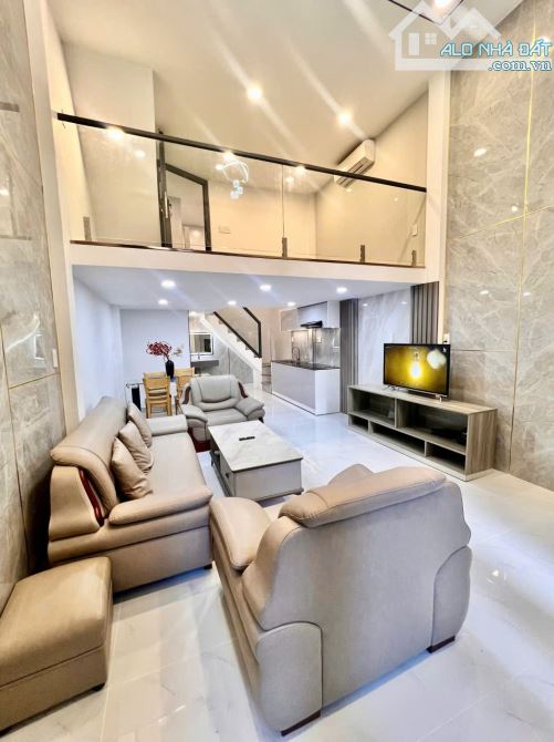NHÀ ĐẸP NI SƯ HUỲNH LIÊN ,QUẬN TÂN BÌNH , 3 TẦNG,3 PHÒNG NGỦ, NGAY KHU VIP BÀU CÁT - 1