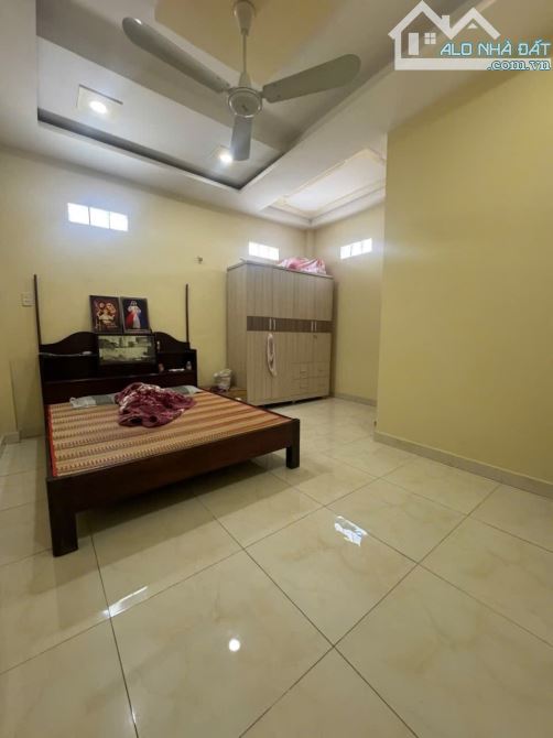 Bán nhà 1 / ngang gần 5m – 72m2 full thổ - hẻm xe hơi tránh Hiệp Thành Quận 12 - 1
