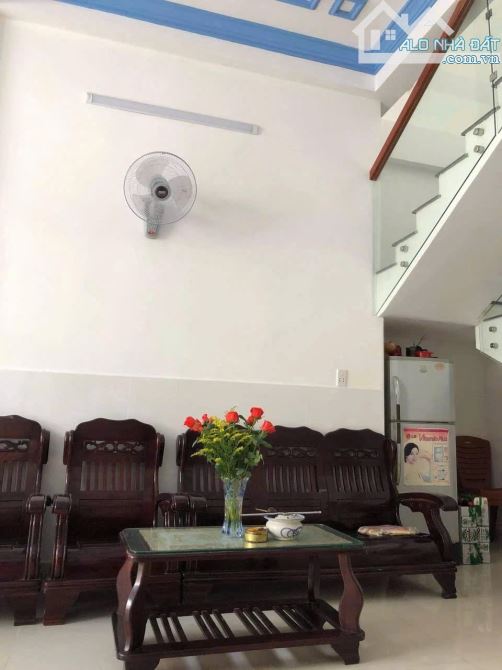 🏡BÁN NHÀ 2 TẦNG KIÊN CỐ–NÚI THÀNH-DỌN VÀO Ở NGAY-ĐẤT NỞ HẬU ĐẸP-ĐÀ NẴNG🏡 - 1