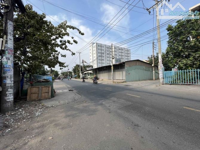 Cho thuê kho xưởng 4000m2 (xd: 3000m2) giá rẻ Đức Hòa Đông. Có PCCC tự động, trạm 630kva - 1
