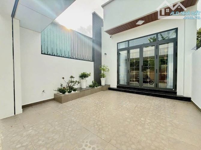NHÀ CẤP 4 MỚI HOÀN THIỆN – VỊ TRÍ ĐẸP GẦN KDL BỬU LONG – SỔ RIÊNG FULL THỔ CƯ - 1