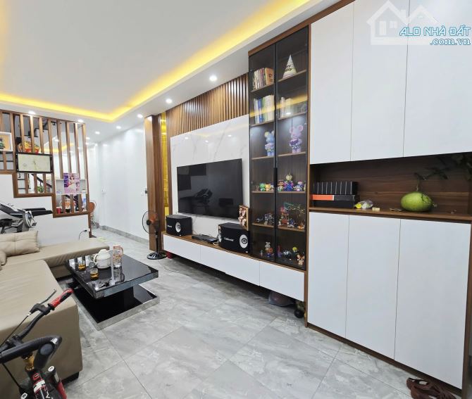 Bán nhà riêng phố Vũ Hữu, Thanh Xuân, 20m ra mặt phố, 42m2, 4 tầng chỉ 8.5 tỷ - 1