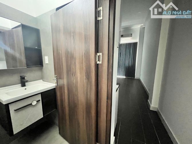 NHÀ MẶT TIỀN - LẠC LONG QUÂN, P8, TÂN BÌNH- 75M- 7 TẦNG THANG MÁY-11 CHDV DÒNG TIỀN 50TR/T - 1