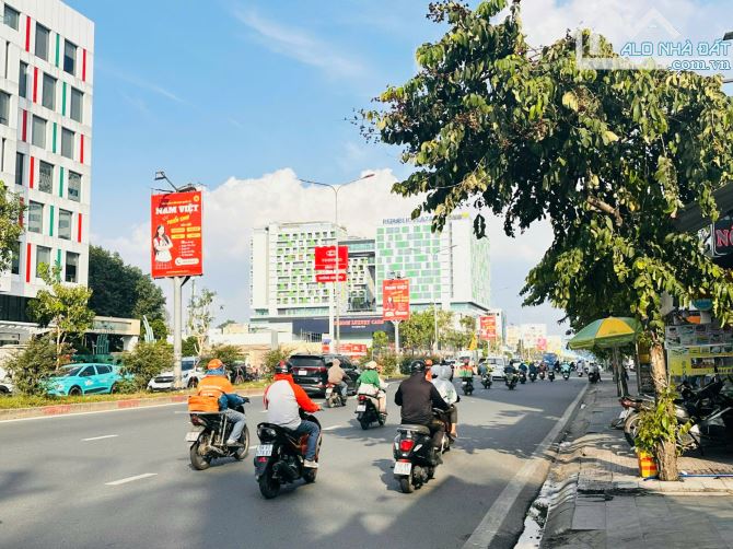 🌅 Building MT CỘNG HOÀ dòng tiền 60tr/th 4x20m chỉ 28,5 tỷ 😍 - 1