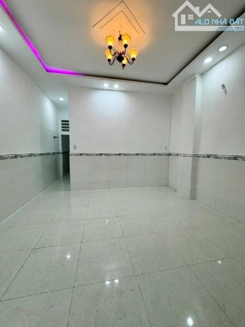🏕 NHÀ KHU TRUNG TÂM ĐƯỜNG  PHAN VĂN TRỊ -  Q GÒ VẤP - 2 LẦU - 3PN - DT 4,6m x 12m NHỈNH 5 - 1