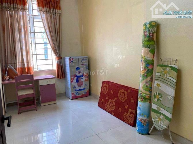 Cho thuê nhà, Nguyễn Ngọc Vũ, Đống Đa 80m2, full đồ 3 tầng, 4 ngủ, 25tr - 1