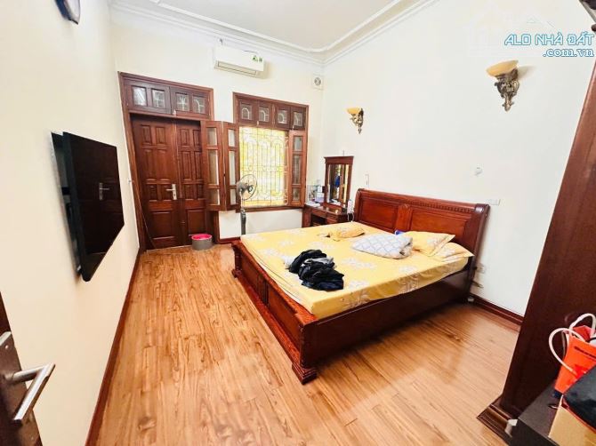 NGÔ QUYỀN - HÀ ĐÔNG . NHÀ ĐẸP 2 Mặt Ngõ Ô Tô tránh . Ô TÔ DỪNG ĐỖ NGÀY ĐÊM - 1