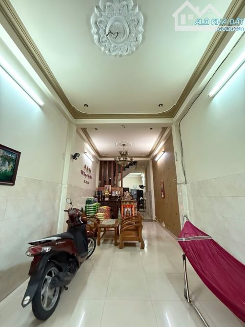 MTKD KHU VIP TÂN PHÚ - ĐƯỜNG NHỰA 16 MÉT - NHÀ 2 MT - 4 TẦNG BTCT - 60 M2 - NHỈNH 9 TỶ - 1
