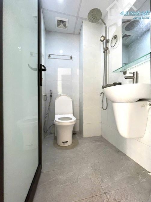 🏠 TÒA NHÀ DÒNG TIỀN 60m² – 7 TẦNG – 18 PHÒNG – THU 70TR/TH - GIÁ 13.5 TỶ 📞Hằng mini - 1