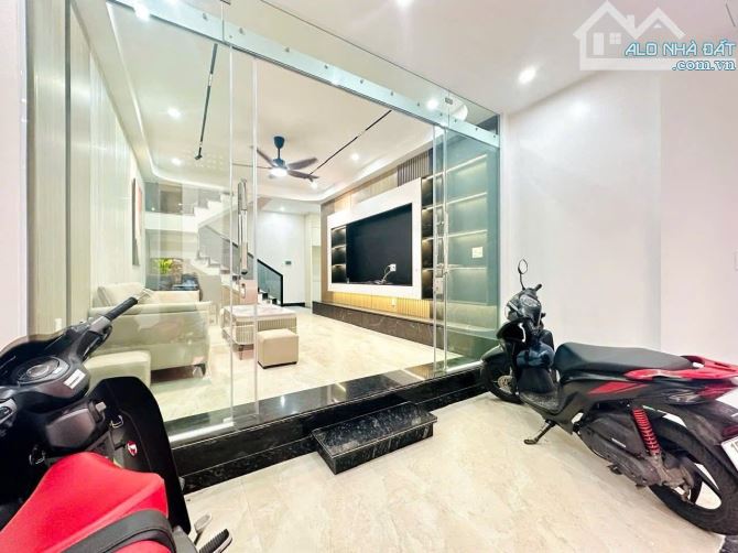 MSP:DC02 🏠 NHÀ ĐẸP TRẦN NGUYÊN HÃN – FULL NỘI THẤT –  GIÁ CỰC SỐC CHỈ 4,5 TỶ! - 1