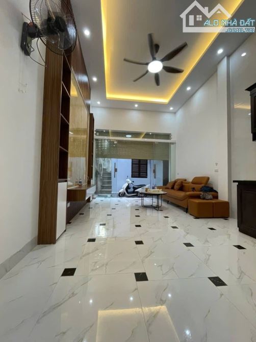 bán nhà Trung Phụng,Đống Đa - 39m2 - vị trí đẹp,ngõ rộng thoáng - giá đầu tư 7,3 tỷ - 1