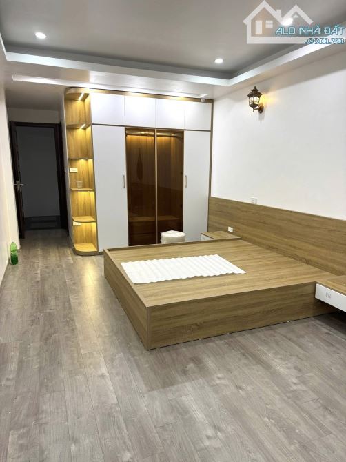 Bán nhà phố Thịnh Liệt Hoàng Mai, 38m 5T, ngõ ô tô 5 tạ đỗ, ô tô tránh 10m, 11 tỷ x (TL) - 1