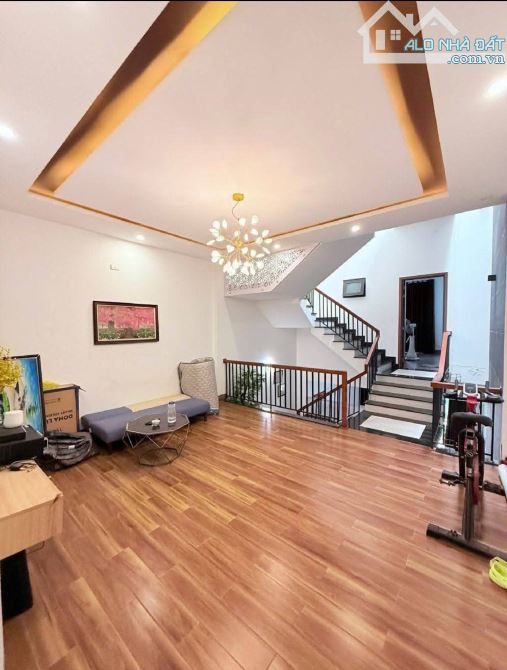 NHÀ ĐẸP TRUNG TÂM - GIÁ TỐT NHẤT THỜI ĐIỂM - 1