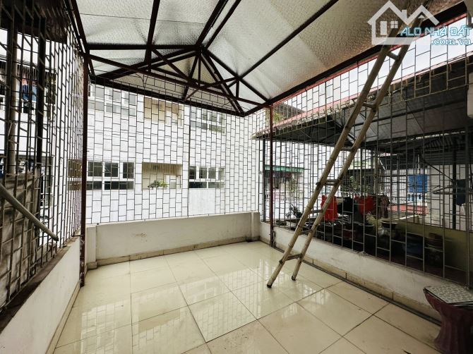 BÁN NHÀ THANH XUÂN 58M² 4 TẦNG.GIÁ 13.6 TỶ–Ô TÔ VÀO NHÀ–2 MẶTTHOÁNG–PHÂN LÔ QUÂN ĐỘI–SỔĐẸP - 1