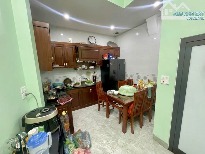 Bán nhà 3 tầng phố Đức Giang, Long Biên - Vị trí thoáng gần ô tô, chỉ 5.25 tỷ - 1