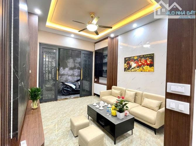 NHÀ ĐẸP KHƯƠNG ĐÌNH – THANH XUÂN | 45M² X 4 TẦNG | 11.6 TỶ | CÓ BAN CÔNG – 2 THOÁNG - 1