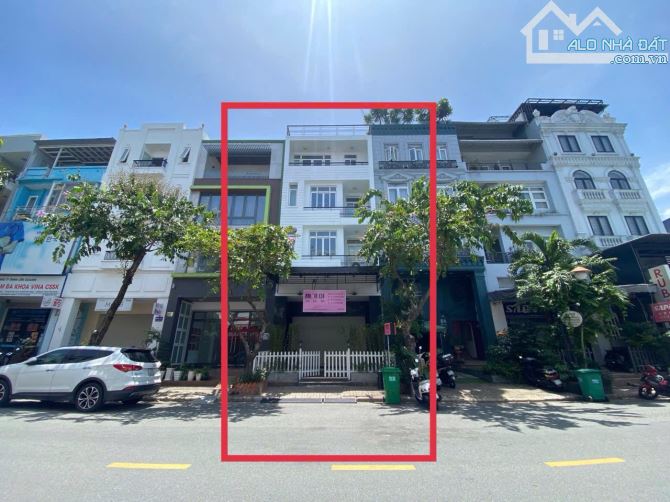 Bán - Cho Thuê căn nhà phố Hưng Phước 3 - DT:6x18.5m - Nhà đẹp - Thang máy xịn sò. - 1
