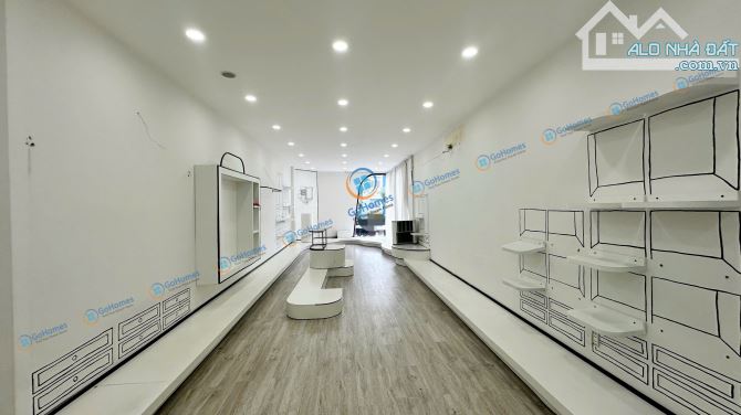 CHO THUÊ NHÀ 2 MẶT TIỀN NGUYỄN VĂN LINH - TRUNG TÂM SẦM UẤT • Diện tích: 100m² (4,5×22m) - 1