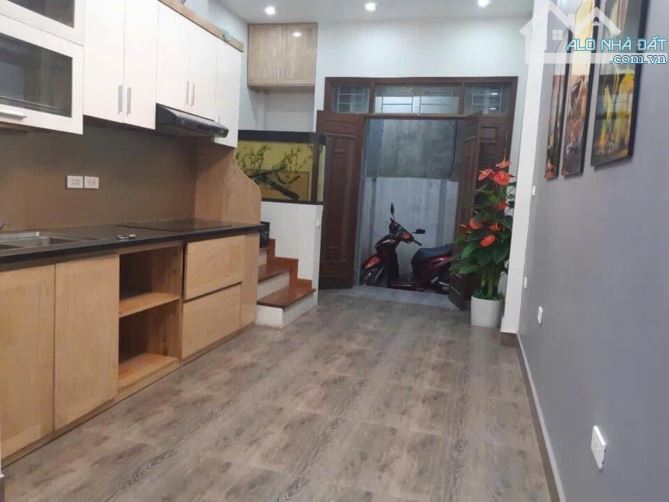 💥 Nhà đẹp Nguyễn Đức Cảnh – 44m² x 5 tầng – Ở sướng, kinh doanh tốt –Giá  9.2Tỷ - 1