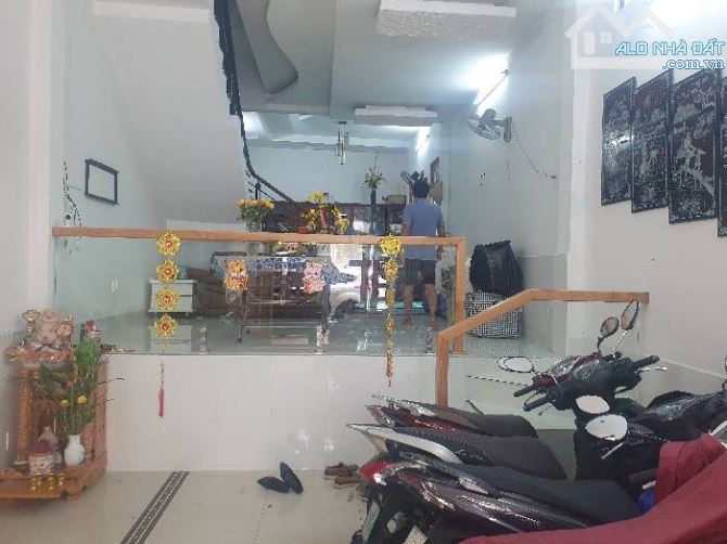 Nhà rẻ Q.8 - mặt tiền kinh doanh 5m5 - 130m2 giá 9ty2 - Bùi Minh Trực - 1