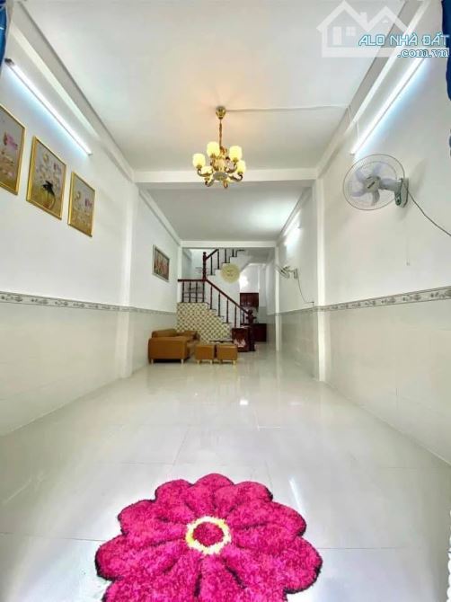 Nhà 1 Trệt 2 Lầu số 111/10 Châu Văn Liêm - 1