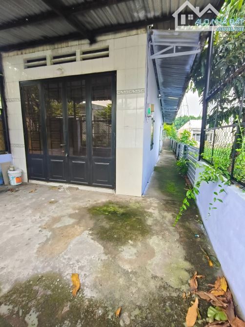Nhà bà điểm sau xã xtt.dt 5x18 1Trệt 1lửng giá chỉ 3.25ty - 1