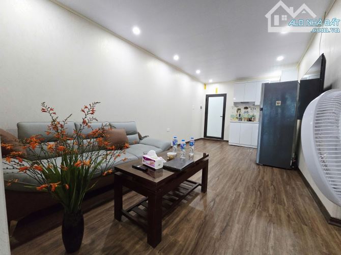BÁN  TẬP THỂ TẦNG 3, CÔNG CỤ SỐ 1 – 129 NGUYỄN TRÃI, THANH XUÂN. 80M2 – 3PN – 3,85 TỶ - 1