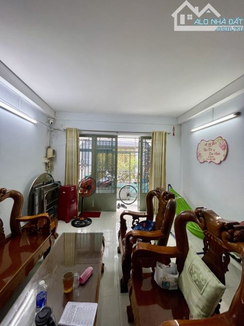 Bán nhà 2 tầng 41m² (4x10), Hẻm xe hơi Lê Văn Quới, gần Ngã Tư Bốn Xã, chỉ hơn 4 tỷ - 1