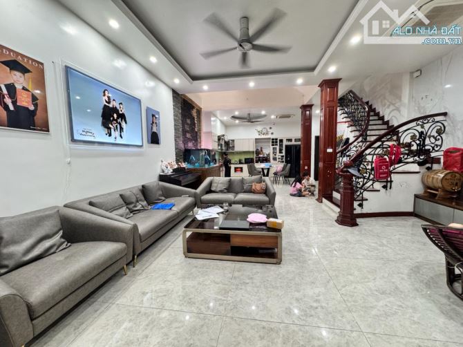 Nhà Mặt Ngõ Định Công Thượng Định Công Hoàng Mai 55m 14tỷ 5Tầng Mt4,5m Oto Đỗ Cửa